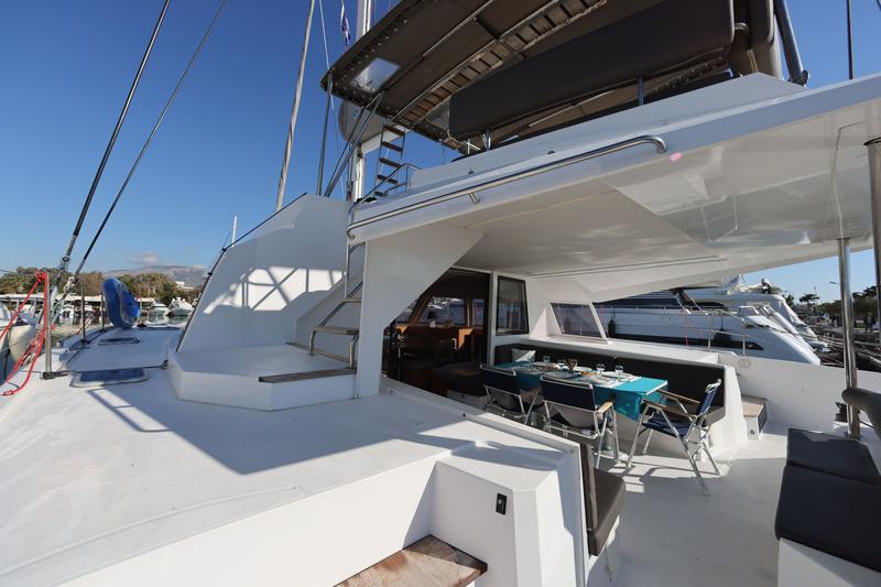 Book yachts online - catamaran - Nautitech 46 Fly - Aureliano - rent