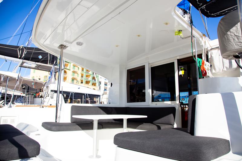 Book yachts online - catamaran - Lagoon 40-4 - Alice - rent