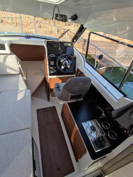 Book yachts online - motorboat - Merry Fisher 695 series 2 - NEMO II - rent