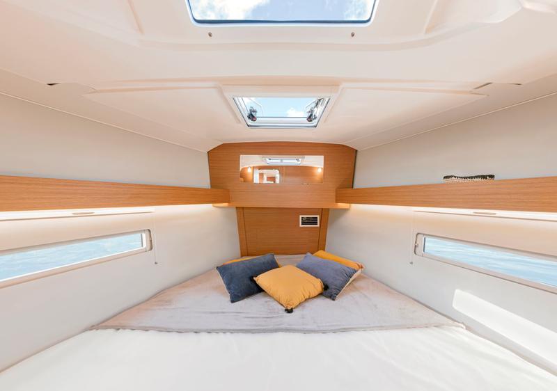 Book yachts online - sailboat - Dufour 390 - PARIS - rent