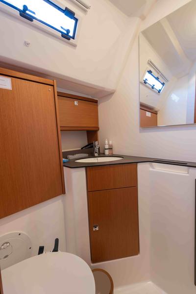 Book yachts online - sailboat - Bavaria 46 Cruiser - Classy - rent