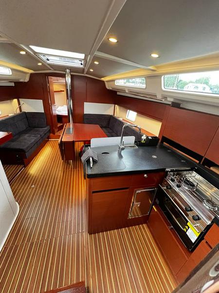 Book yachts online - sailboat - Oceanis 50 Family - GREAT WHITE - rent