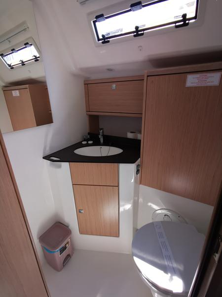 Book yachts online - sailboat - Bavaria Cruiser 51 - MARIE - rent