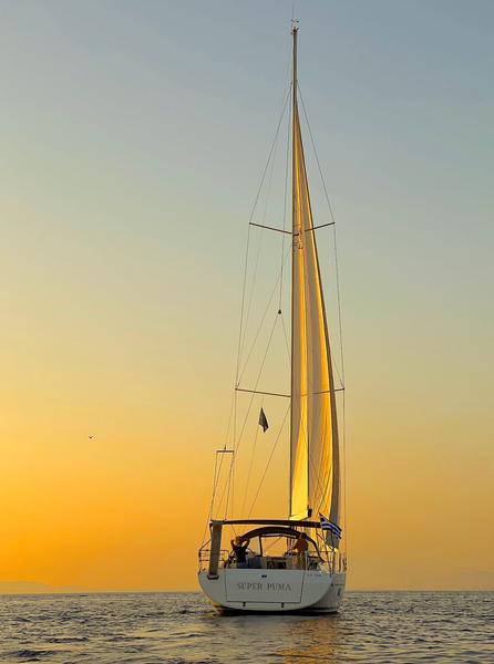 Book yachts online - sailboat - Bavaria C45 - Super Puma - rent