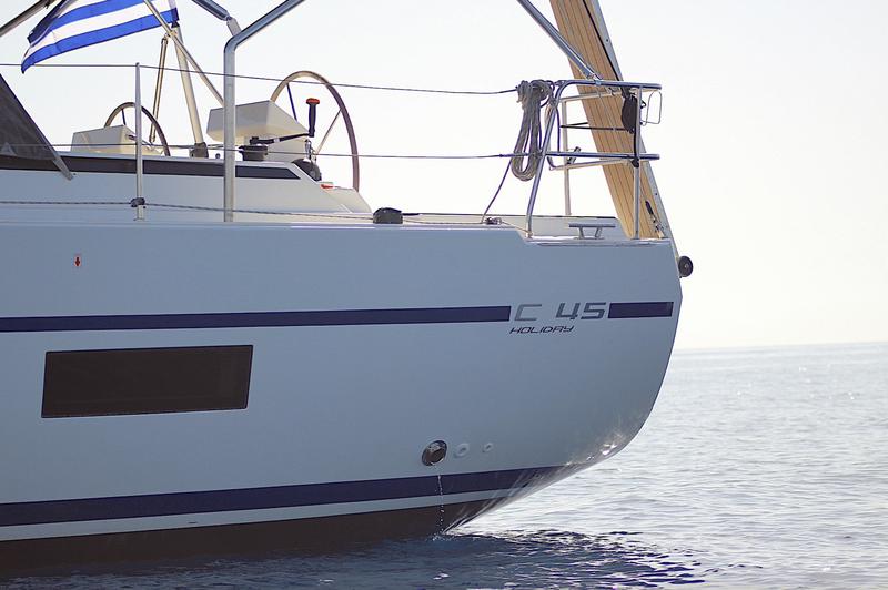 Book yachts online - sailboat - Bavaria C45 - Super Puma - rent
