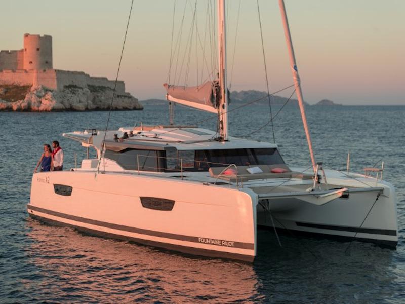 Book yachts online - catamaran - Astréa 42 - Grace - rent