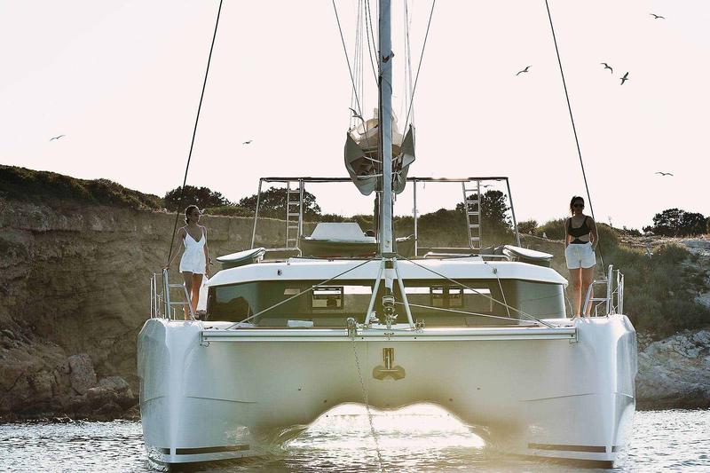 Book yachts online - catamaran - Dufour Catamaran 48 4c+5h - Vittoria - rent