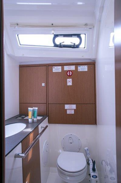 Book yachts online - sailboat - Bavaria 46 Cruiser - NATTI - rent