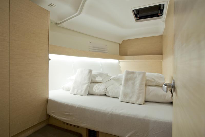 Book yachts online - sailboat - Elan 50 Impression (4+1 cabins) - FRIENDS - rent