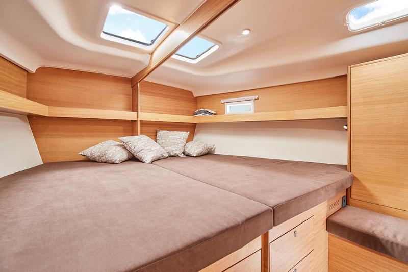 Book yachts online - sailboat - Elan Impression 50.1 - Do-Re-Mi - rent