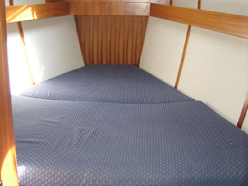 Book yachts online - sailboat - Elan 384 Impression - NAIADA  - rent