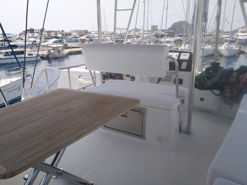 Book yachts online - catamaran - Nautitech 46 Fly - Angie - rent