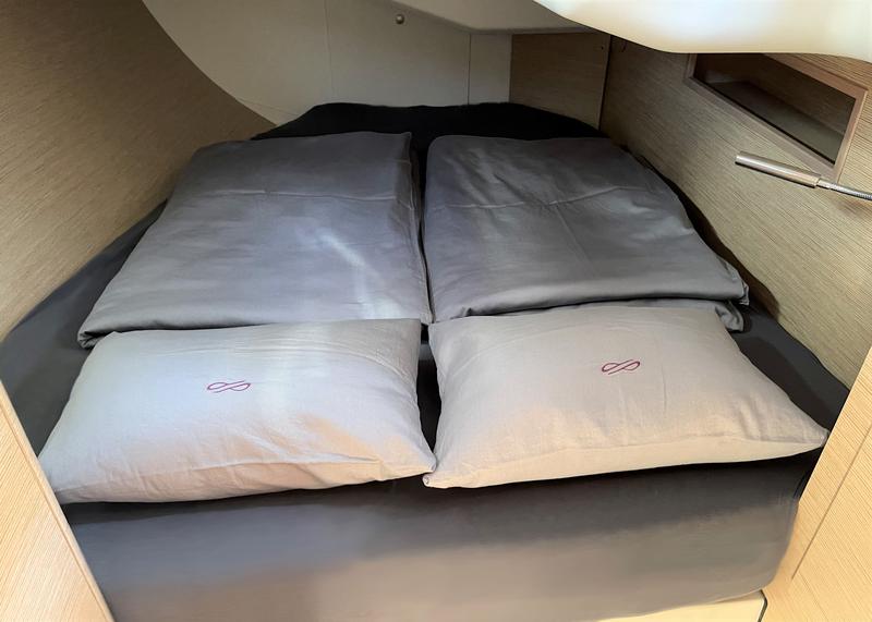 Book yachts online - sailboat - Hanse 458 - Infinity of Nature - rent