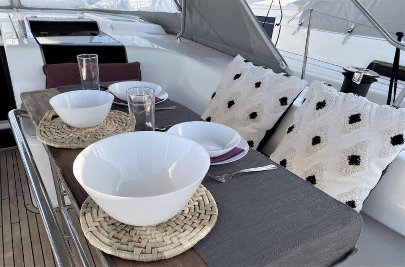 Book yachts online - sailboat - Hanse 508 - Infinity of Happiness - rent