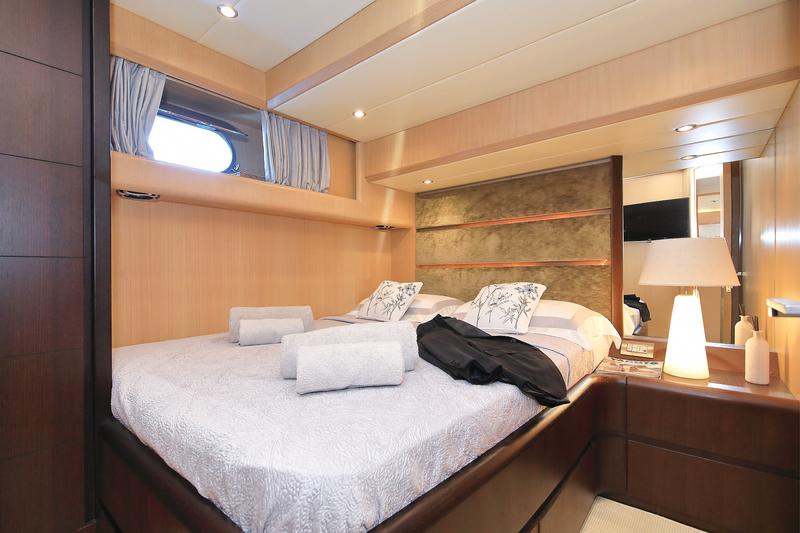 Book yachts online - motorboat - Maiora 20S - Hope I - rent