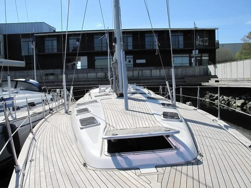 Book yachts online - sailboat - Bavaria 50 Cruiser - Snövit - rent