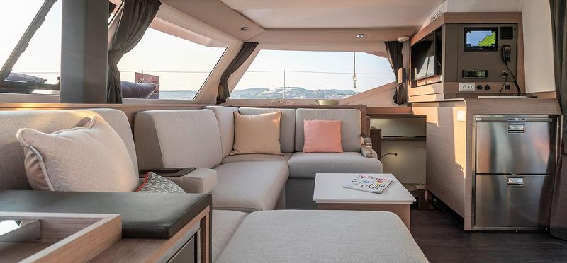 Book yachts online - catamaran - Isla 40 - ALMIRIKI - rent