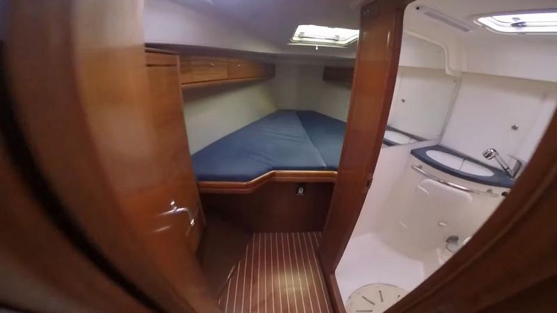 Book yachts online - sailboat - Bavaria 37 Cruiser - Alexandros III - rent
