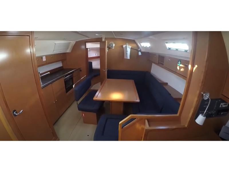 Book yachts online - sailboat - Bavaria 40 Cruiser - Vlasis - rent