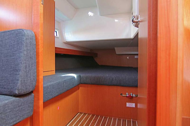 Book yachts online - sailboat - Bavaria 41 Cruiser - Harmonia - rent