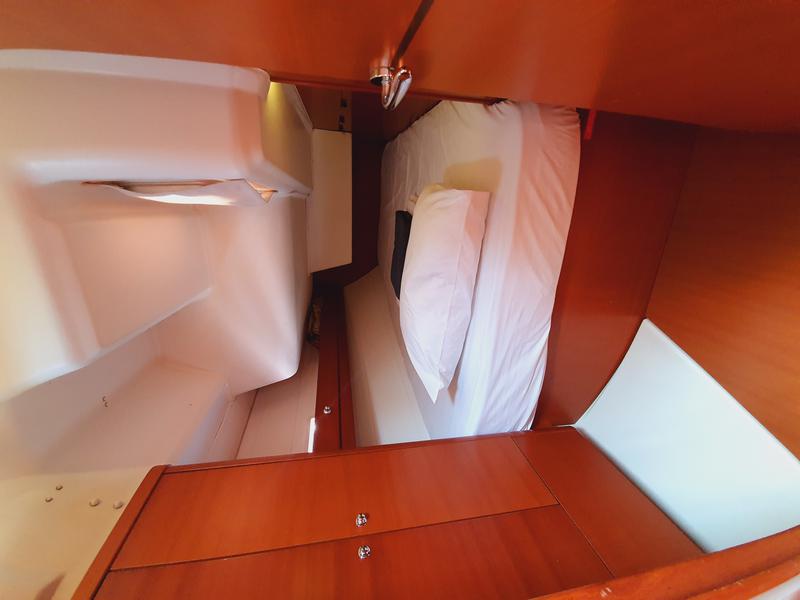 Book yachts online - sailboat - Dufour 405 - Namaste - rent