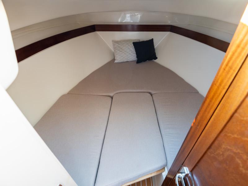 Book yachts online - motorboat - Nautika - Diora - rent