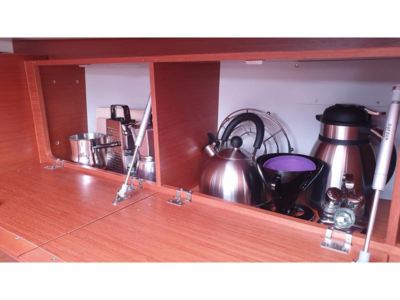 Book yachts online - sailboat - Dufour 430 Grand Large - Moderato - rent