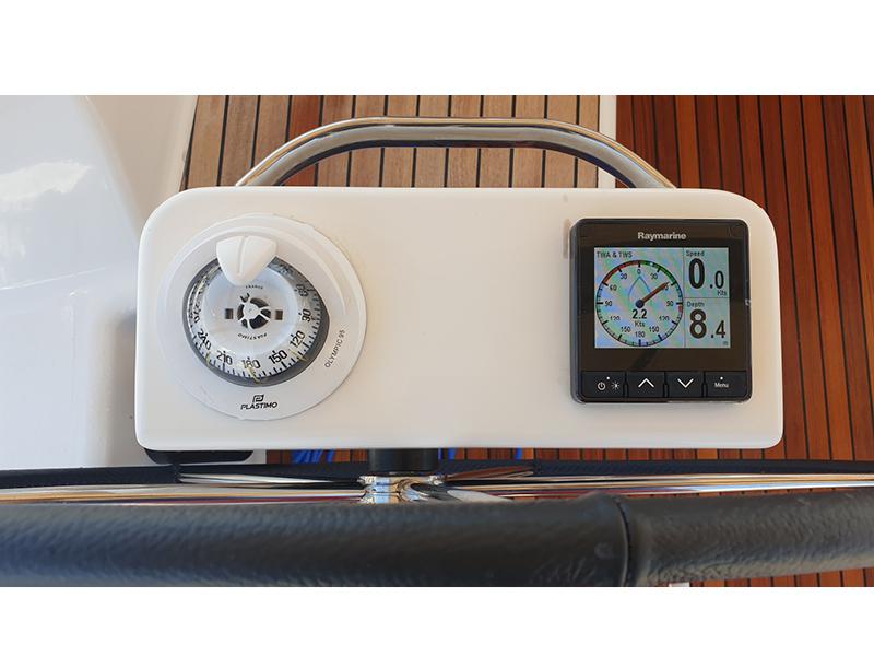 Book yachts online - sailboat - Dufour 390 Grand Large - Mimi - rent