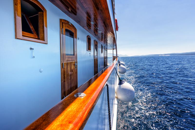 Book yachts online - motorboat - Luxury Motor Yacht - Diamond - rent