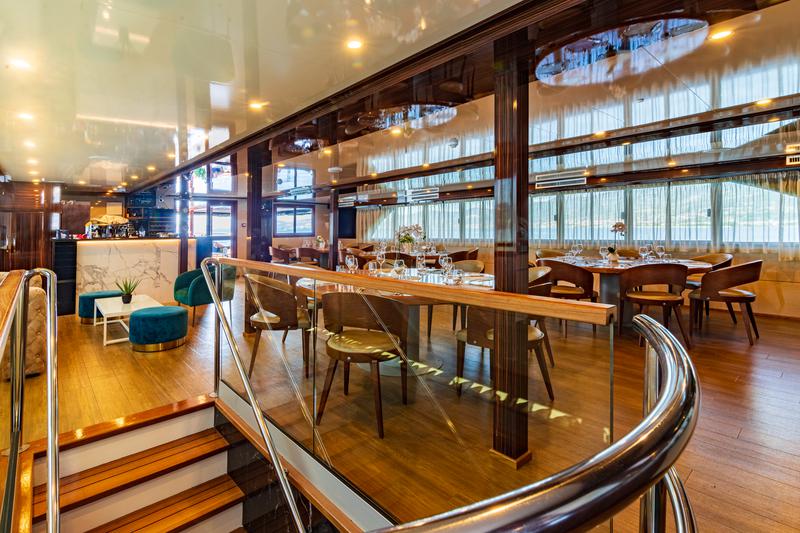 Book yachts online - motorboat - Luxury Motor Yacht - New Star - rent