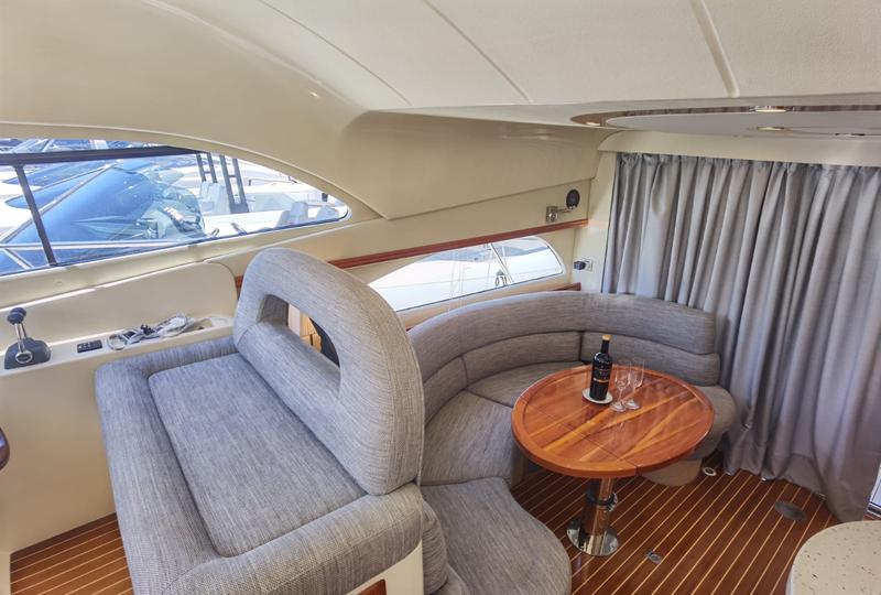 Book yachts online - motorboat - Rodman 41 - Mainera - rent