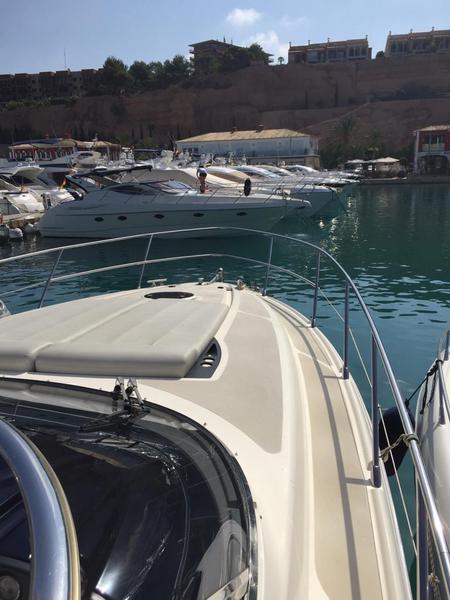 Book yachts online - motorboat - Atlantis 39 - Cornucopia IV - rent