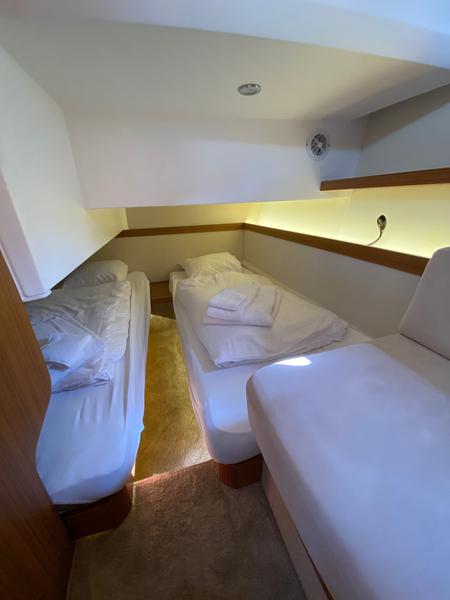 Book yachts online - motorboat - Greenline 39 - Helgeroa - rent