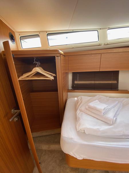 Book yachts online - motorboat - Greenline 39 - Helgeroa - rent