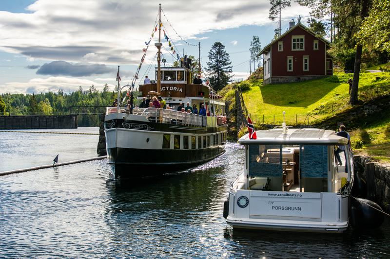 Book yachts online - motorboat - Greenline 39 - Kviteseid - rent