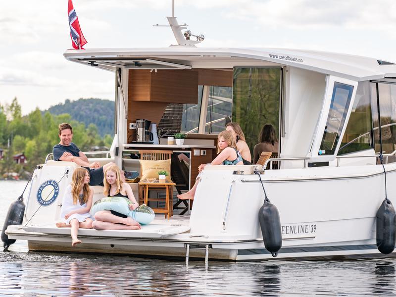 Book yachts online - motorboat - Greenline 39 - Kviteseid - rent