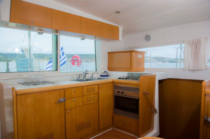 Book yachts online - catamaran - Lagoon 420 - Dynamis - rent