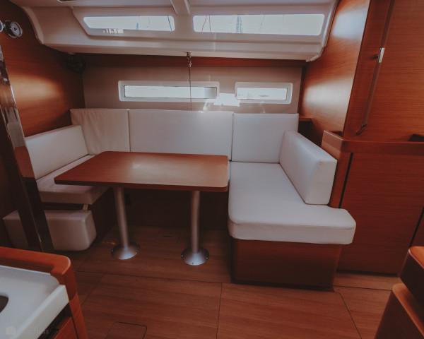 Book yachts online - sailboat - Sun Odyssey 440 - Eleni - rent