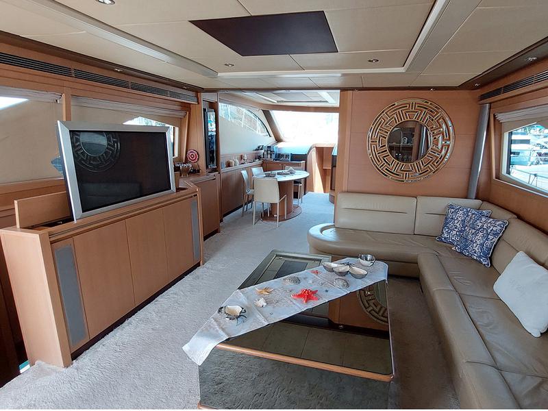Book yachts online - motorboat - Evo Marine Deauville 760 - My Way  - rent