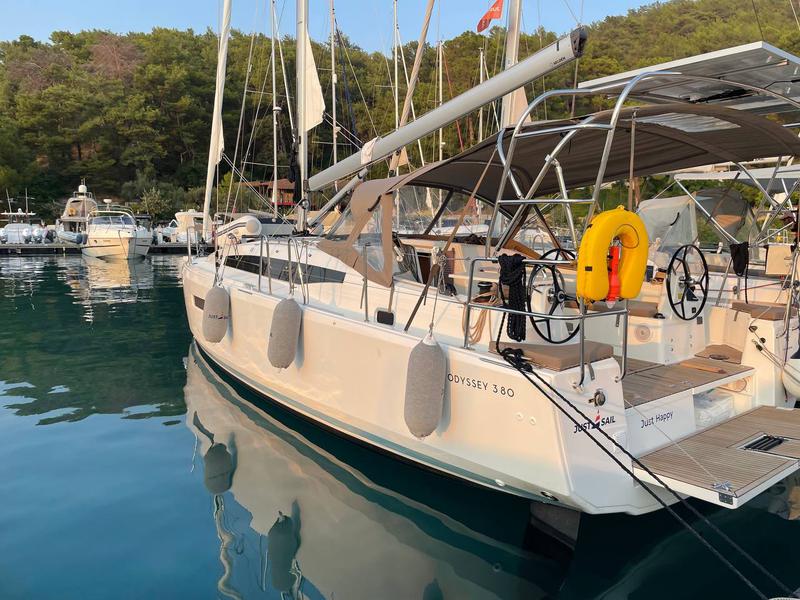 Book yachts online - sailboat - Sun Odyssey 380 - Just Happy - rent