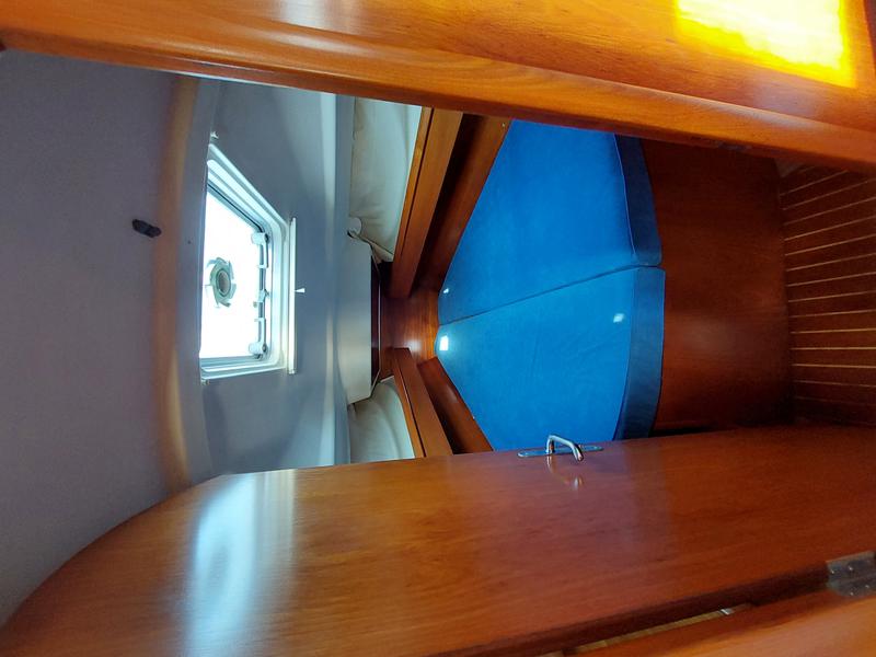 Book yachts online - sailboat - Sun Odyssey 37 - Victoria - rent