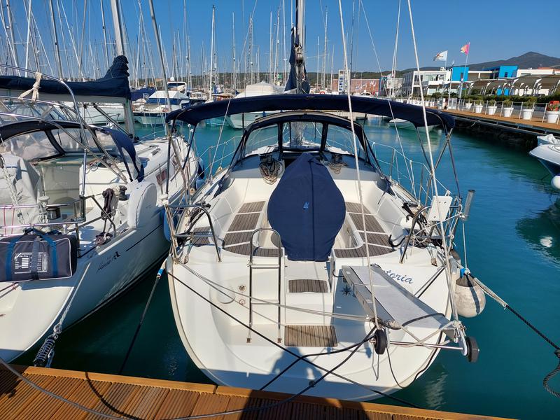 Book yachts online - sailboat - Sun Odyssey 37 - Victoria - rent