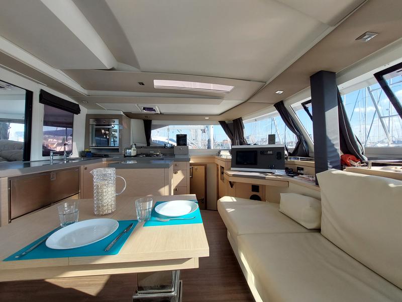 Book yachts online - catamaran - Saona 47 - Ancora Reha - rent