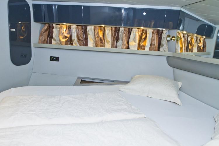 Book yachts online - motorboat - Ferretti 52-7 - Odysseus  - rent