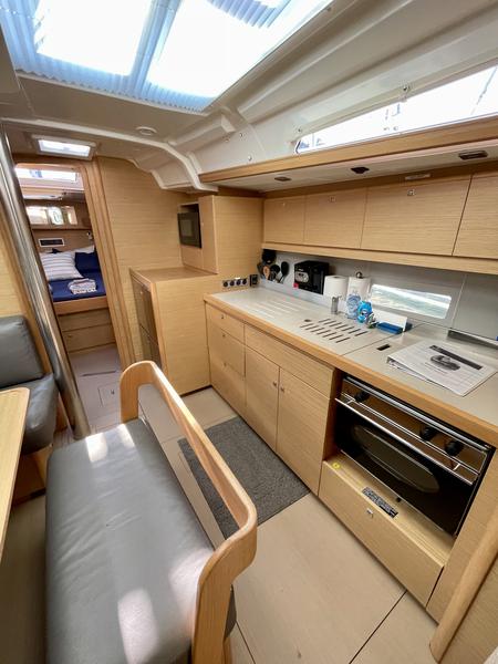 Book yachts online - sailboat - Dufour 430 - Slowdown - rent