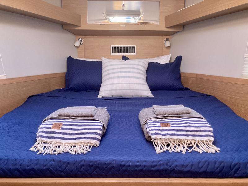 Book yachts online - sailboat - Dufour 430 - Slowdown - rent