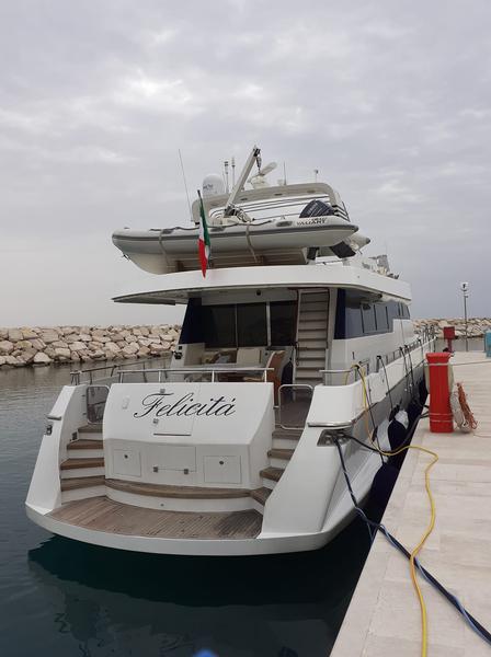 Book yachts online - motorboat - Canados 24 - Felicità - rent