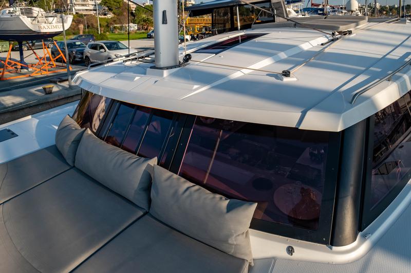 Book yachts online - catamaran - Fountaine Pajot Isla 40 - Artemis  - rent