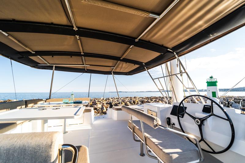 Book yachts online - catamaran - Bali 5.4 (8 berths) - Signature Concept - rent