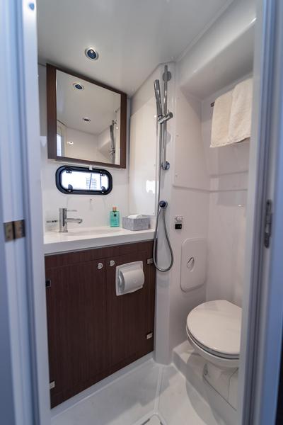 Book yachts online - catamaran - Bali 5.4 (8 berths) - Signature Concept - rent
